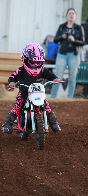 dirt-bike-2555925_1920